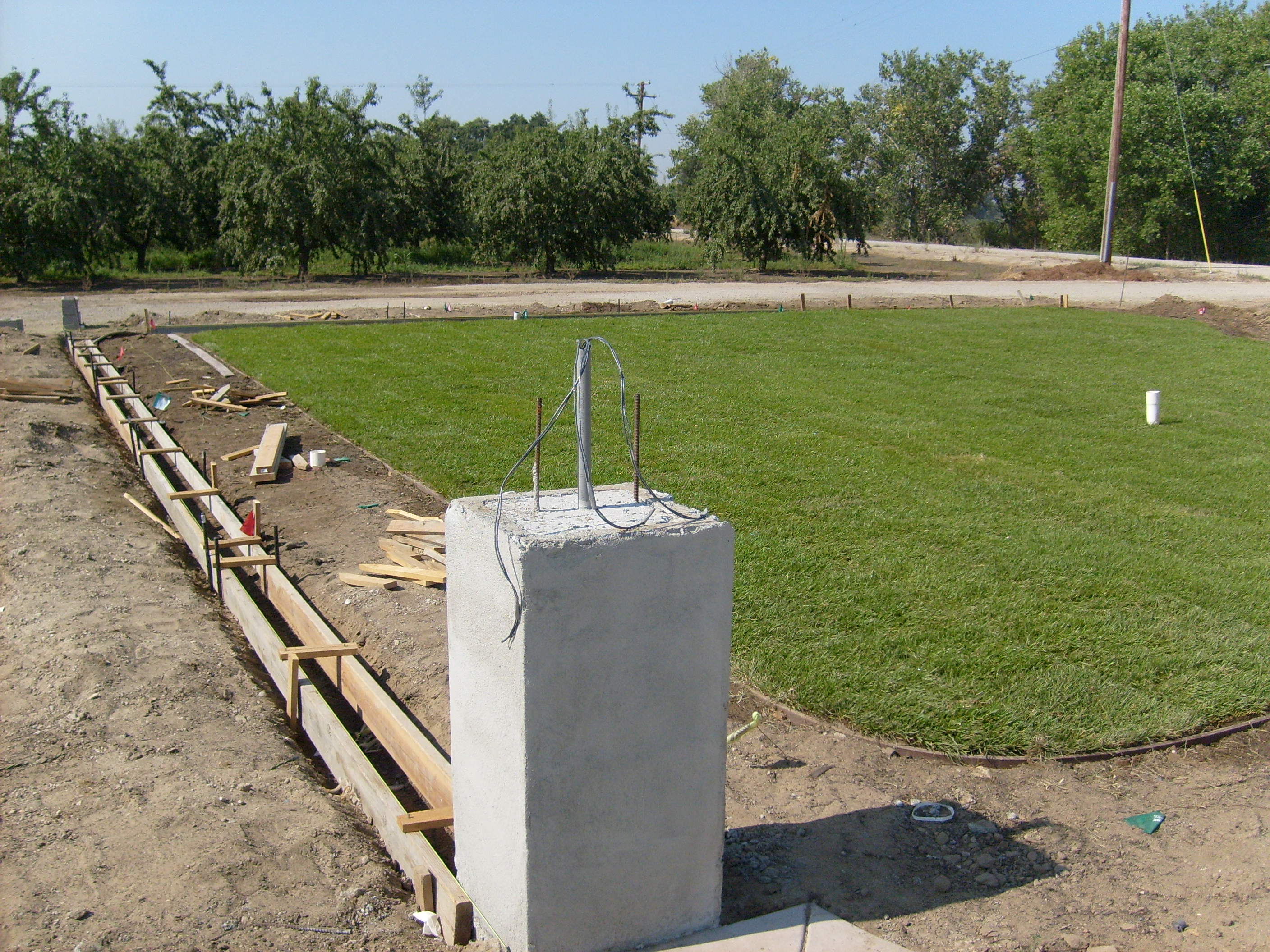   Irrigation, mini water pond, sod, plants, pillars and concrete Modesto, CA 